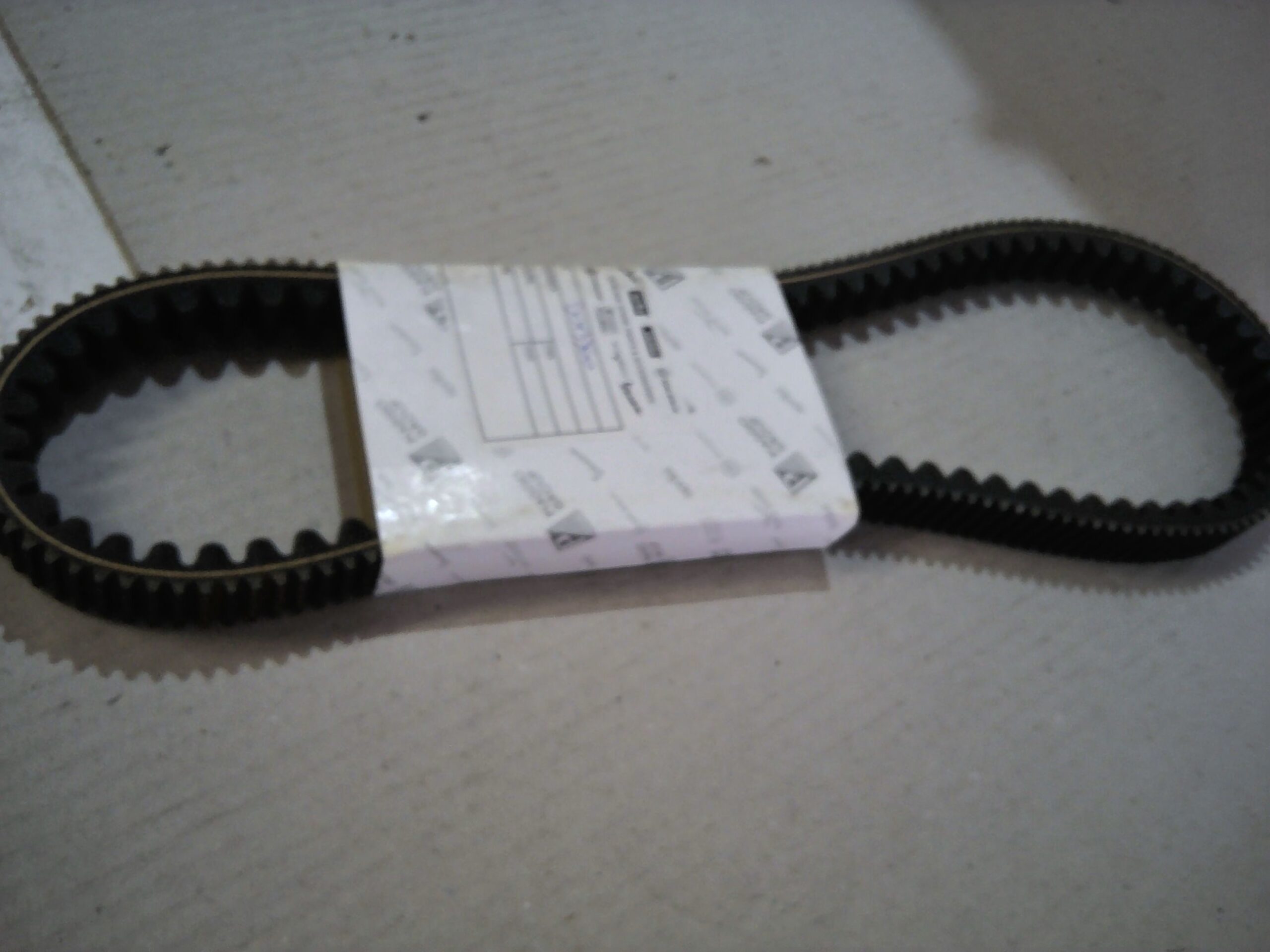 CINGHIA TRASMISSIONE BEVERLY SPORT CITY 300 APRILIA PIAGGIO B013360