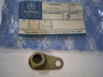 LEVETTA REGOLATORE GAS VESPA PIAGGIO 223380