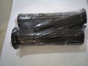 COPPIA DI MANOPOLE IN GOMMA NERA CIF 10244 PIAGGIO VESPA