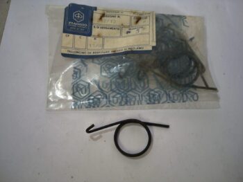 MOLLA RICHIAMO MANIGLIA SX APE  PIAGGIO 212713