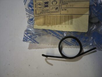 MOLLA RICHIAMO MANIGLIA DX APE  PIAGGIO 212711