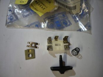 KIT INTERRUTTORE LUCE FARO PIAGGIO "SI" PIAGGIO 213134