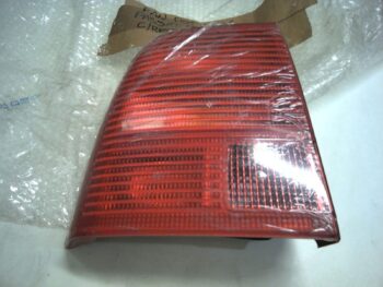 FARO POSTERIORE SX VOLKSWAGEN PASSAT