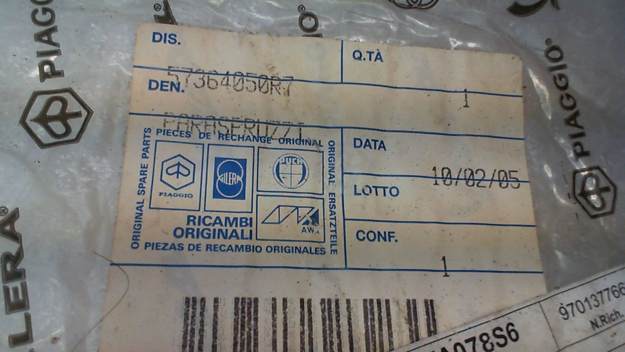 PROTEZIONE POST PARAFANGO ROSSO VESPA ET4 125-150 57364050R7 - immagine 5