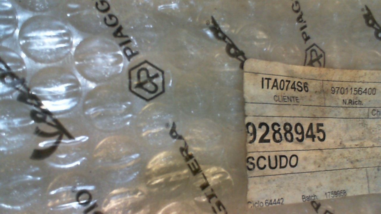 SCUDO FRONTALE HEXAGON PIAGGIO 9288945 - immagine 5