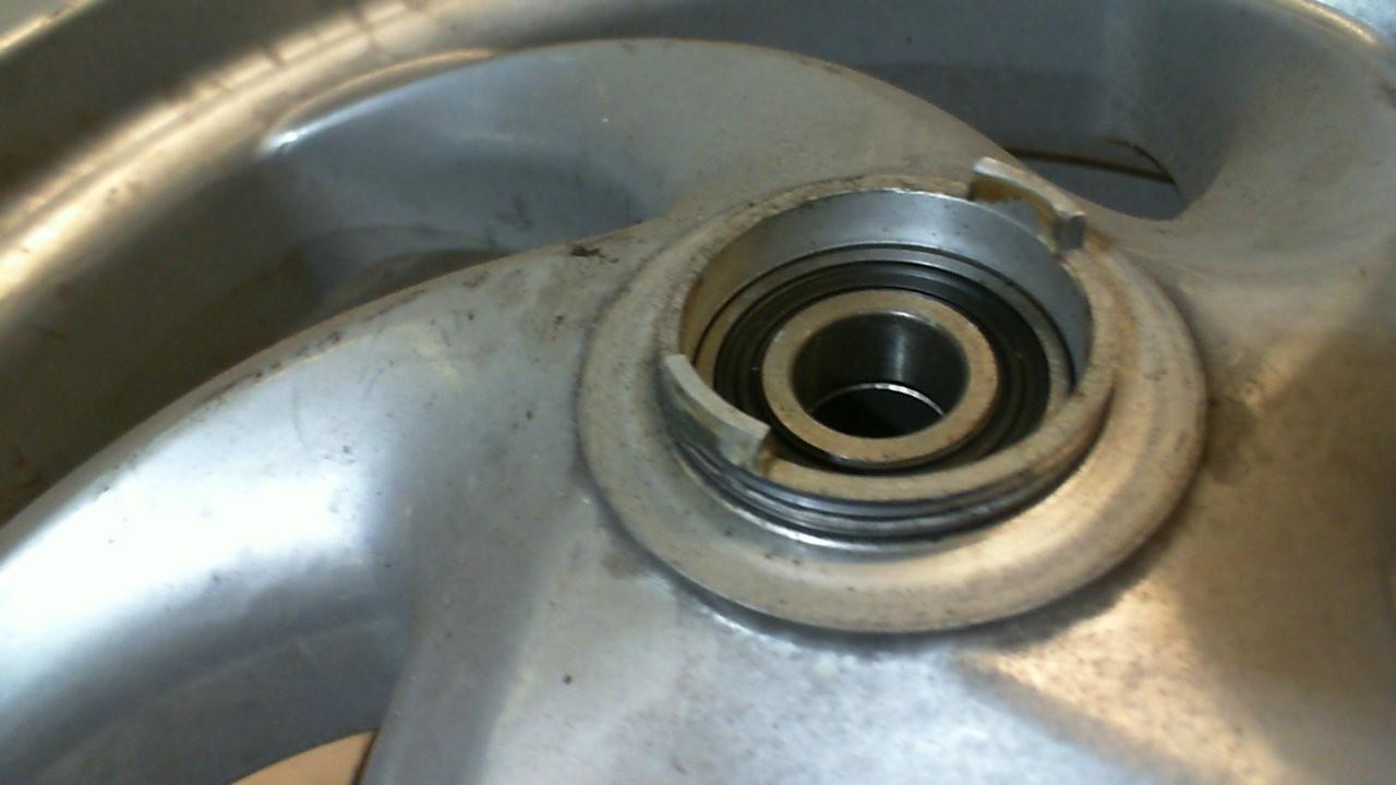 CERCHIO RUOTA ANTERIORE PIAGGIO SKIPPER LXT 150 PIAGGIO 56440600B1 USATO - immagine 5