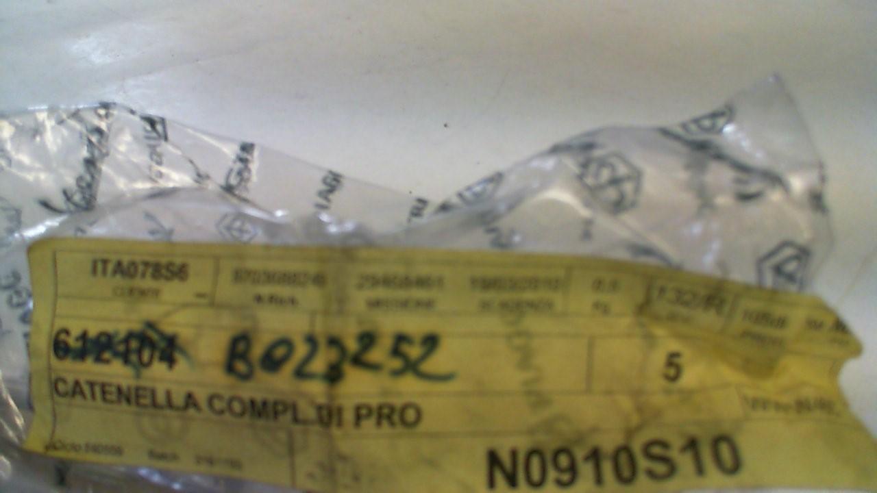 CATENELLA CON PROTEZIONE PER SPONDA APE PIAGGIO B023252 - immagine 3
