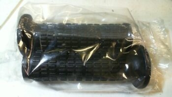 COPPIA MANOPOLA IN GOMMA NERA OLYMPIA 1233072/75