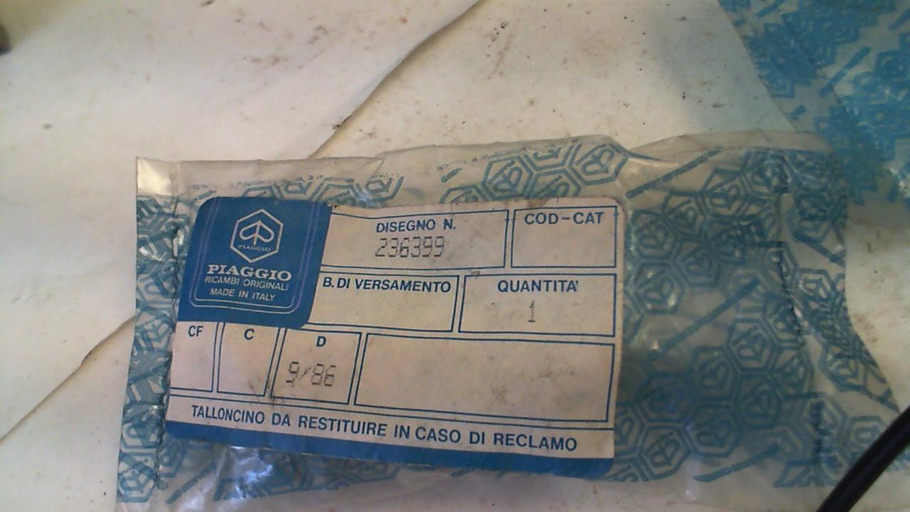 PERNO FISSAGGIO TUBO RADIATORE OLIO APE CAR DIESEL MAX POKER TM PIAGGIO 236399 - immagine 2