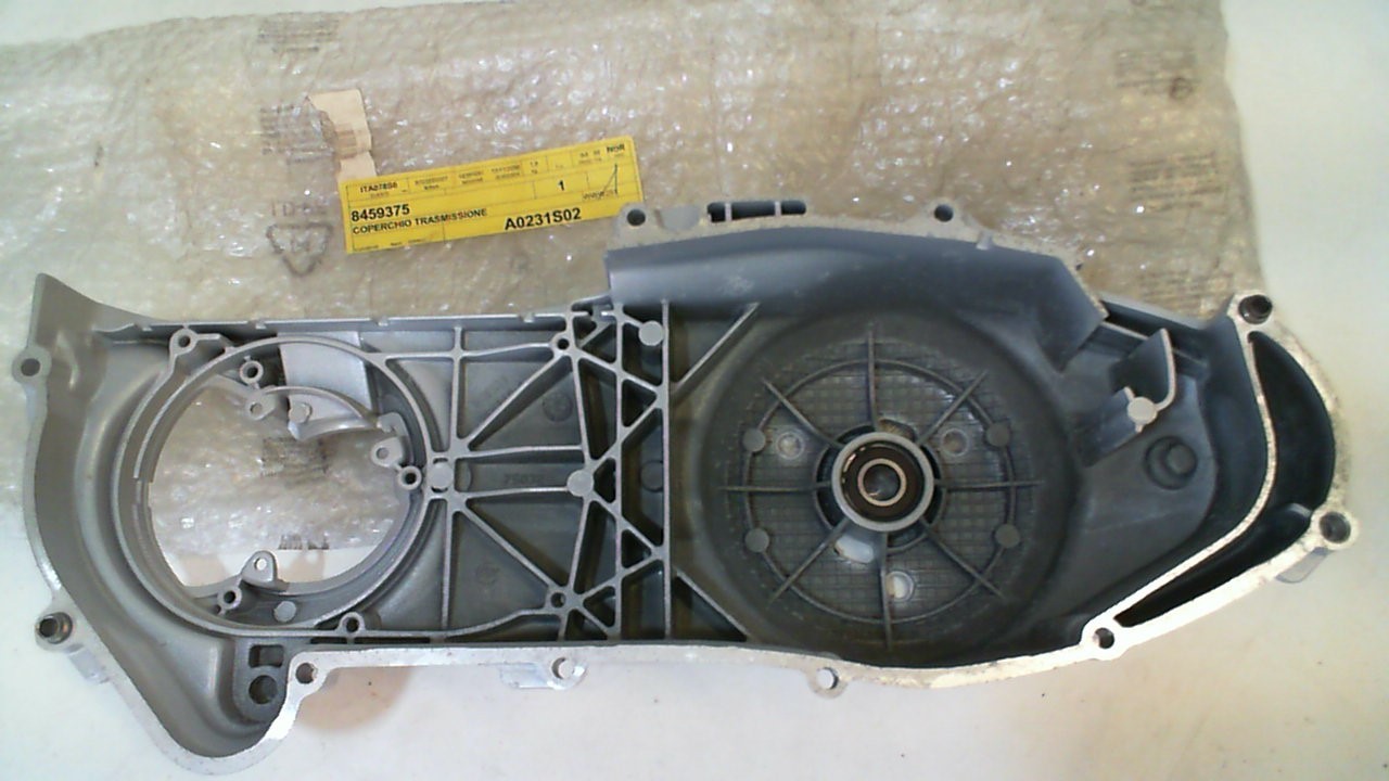 COPERCHIO TRAS MP3 -X9-X7 - VESPA PIAGGIO 8714725 - immagine 3