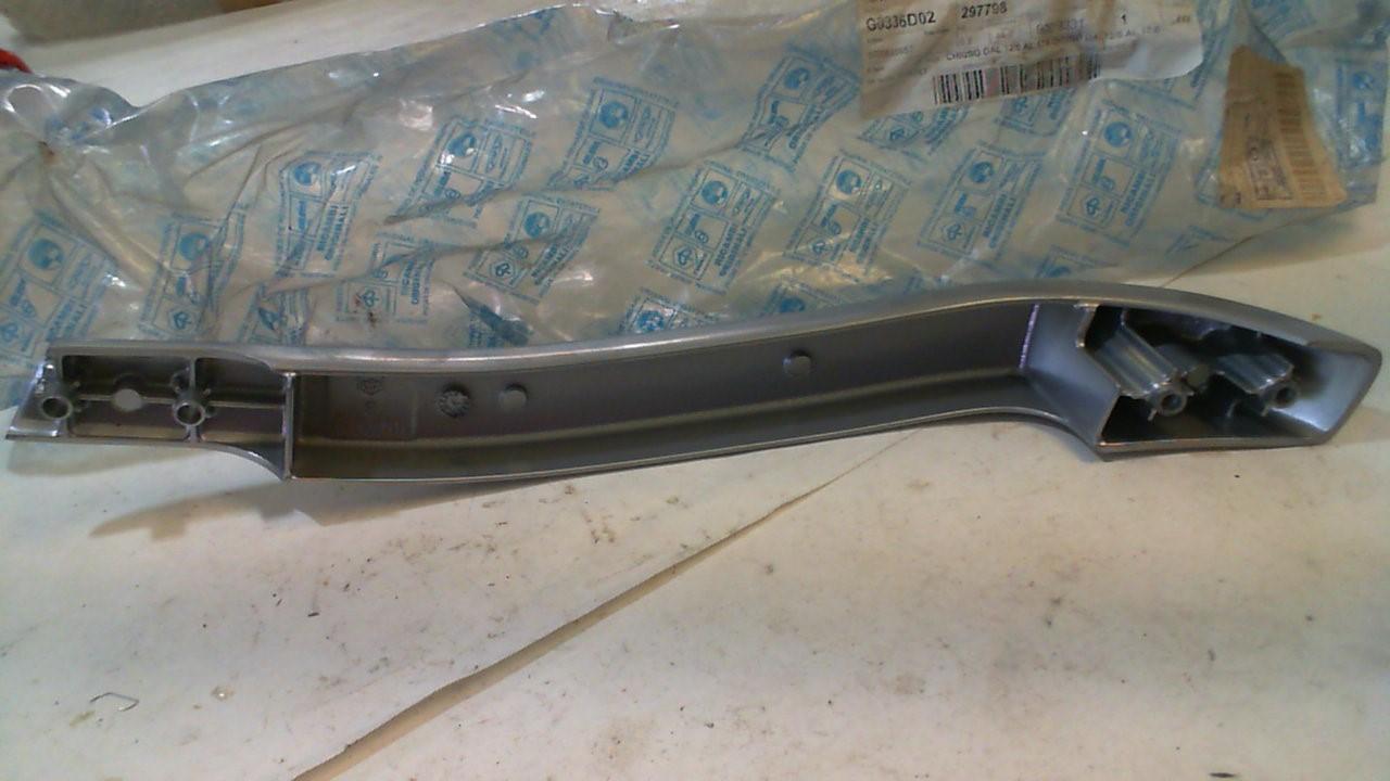 MANIGLIA DESTRA PORTAPACCHI FREE PIAGGIO 297798 - immagine 3