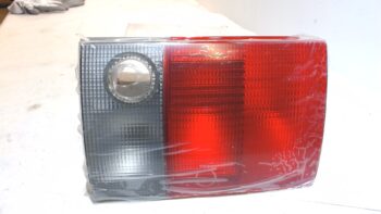 FARO POSTERIORE DX INTERNO AUDI 80 SEIMA 0029500803