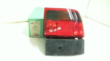 FARO POSTERIORE DX CITROEN ZX VALEO 084523