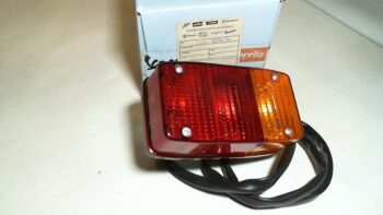 FANALE POSTERIORE DX APE PIAGGIO 155634