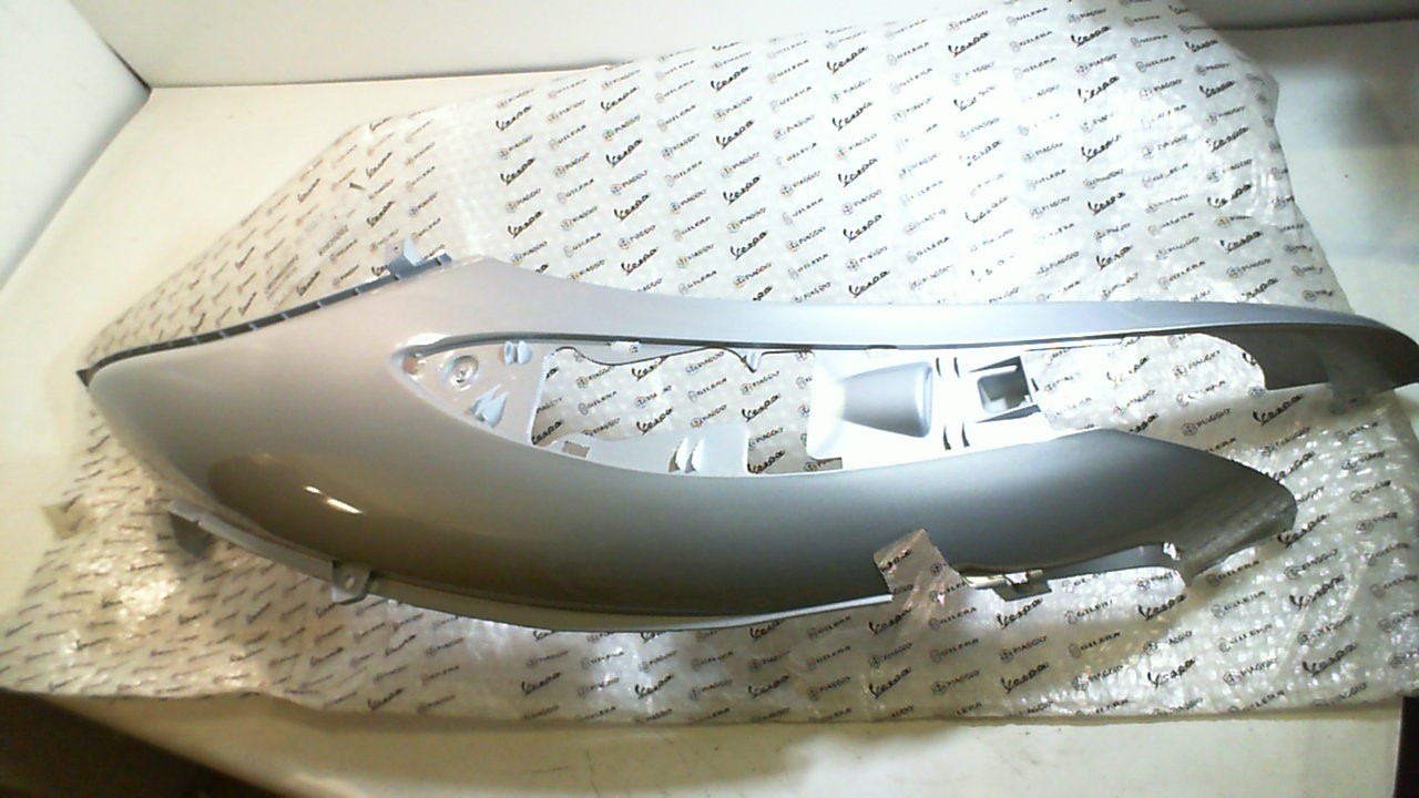 FIANCATA POSTERIORE DX. BEVERLY PIAGGIO CM02460200F2
