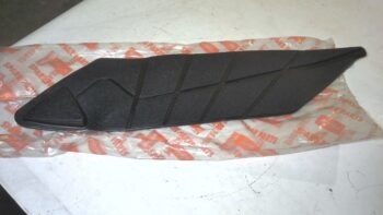 TAPPETO POGGIAPIEDI SX ATLANTIC APRILIA 8149480