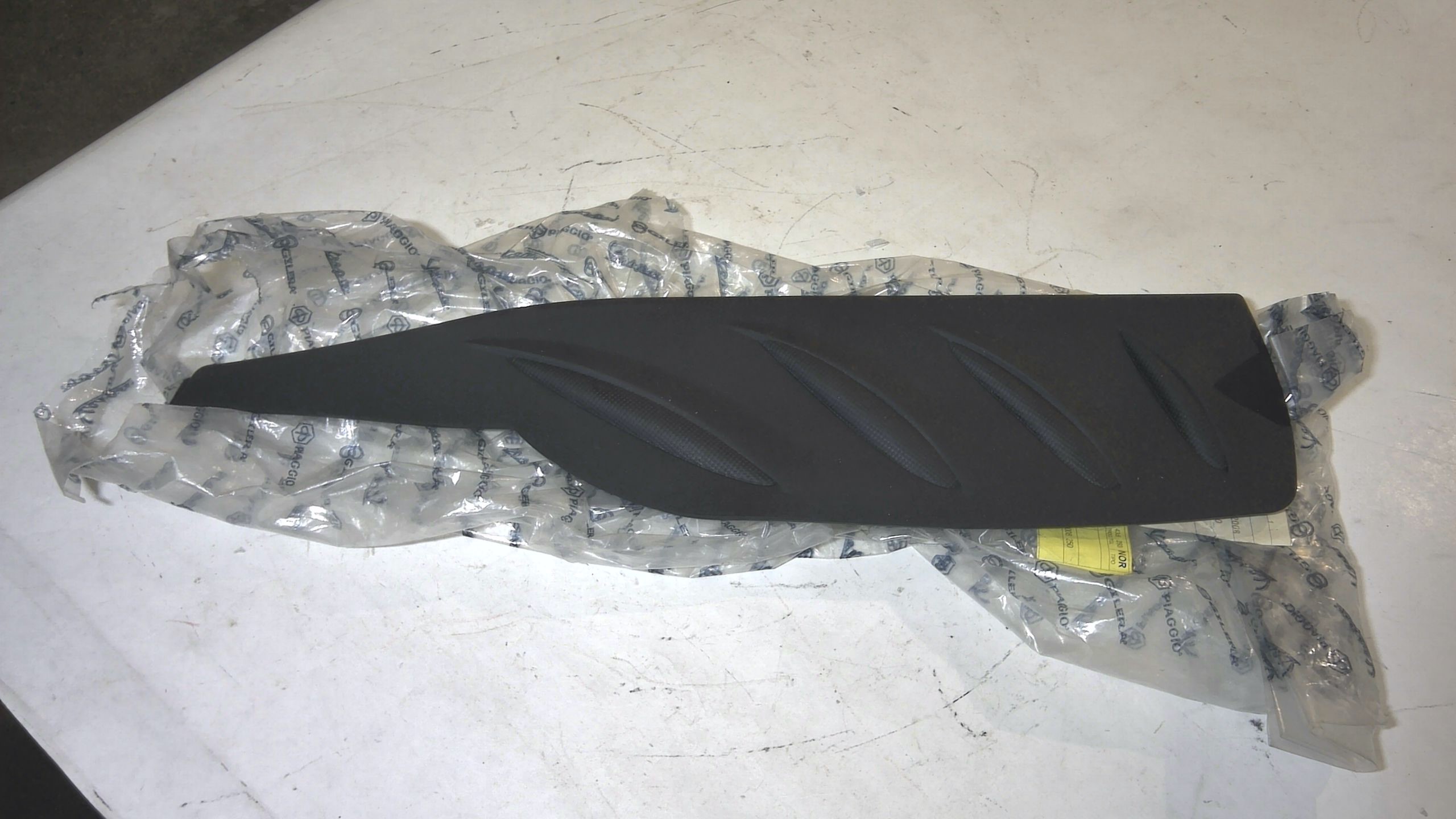 TAPPETINO SX GP 800 GILERA 655786 EX 653140