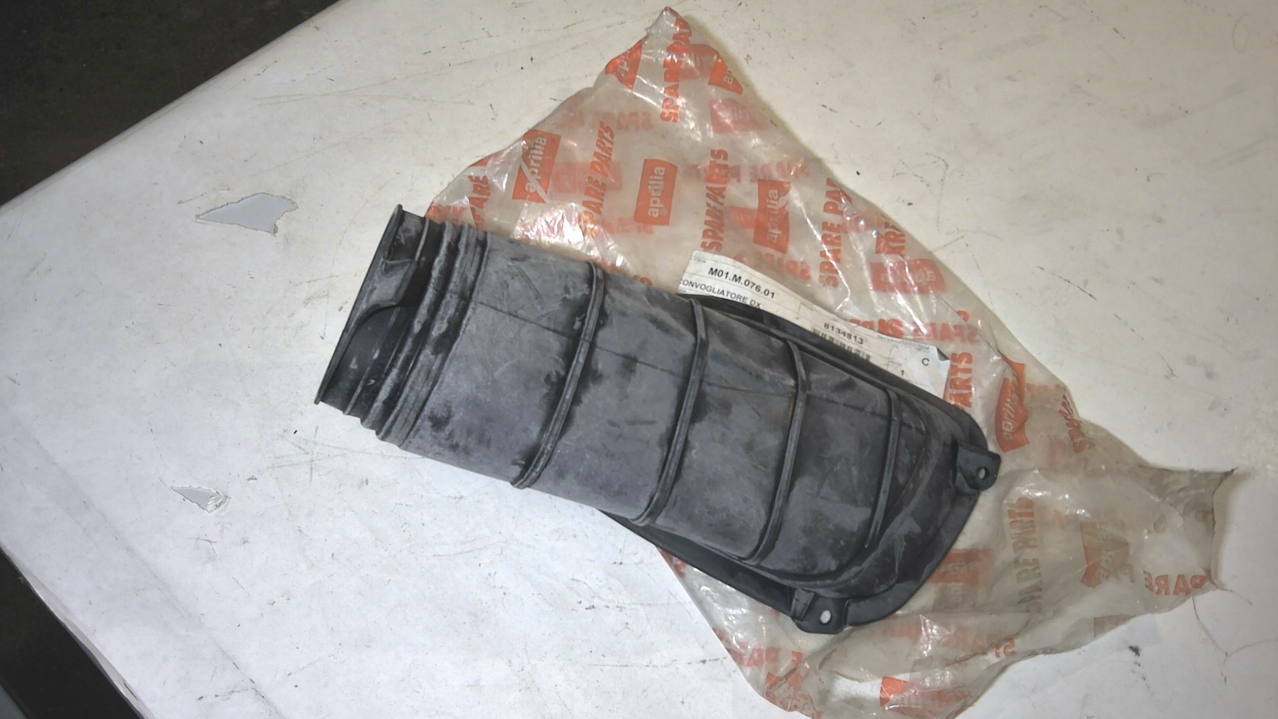 CONVOGLIATORE DX ATLANTIC APRILIA AP8134813