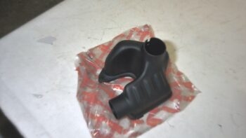 BASE CAMERA ASPIRAZIONE LEONARDO APRILIA AP8138684