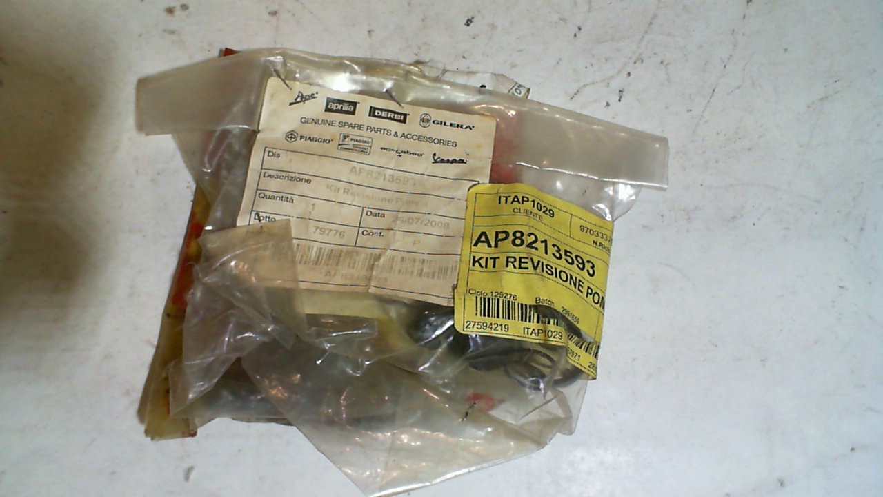 KIT REVISIONE POMPA FRENO ANTERIORE SX SPORT CITY - SR APRILIA 8213593
