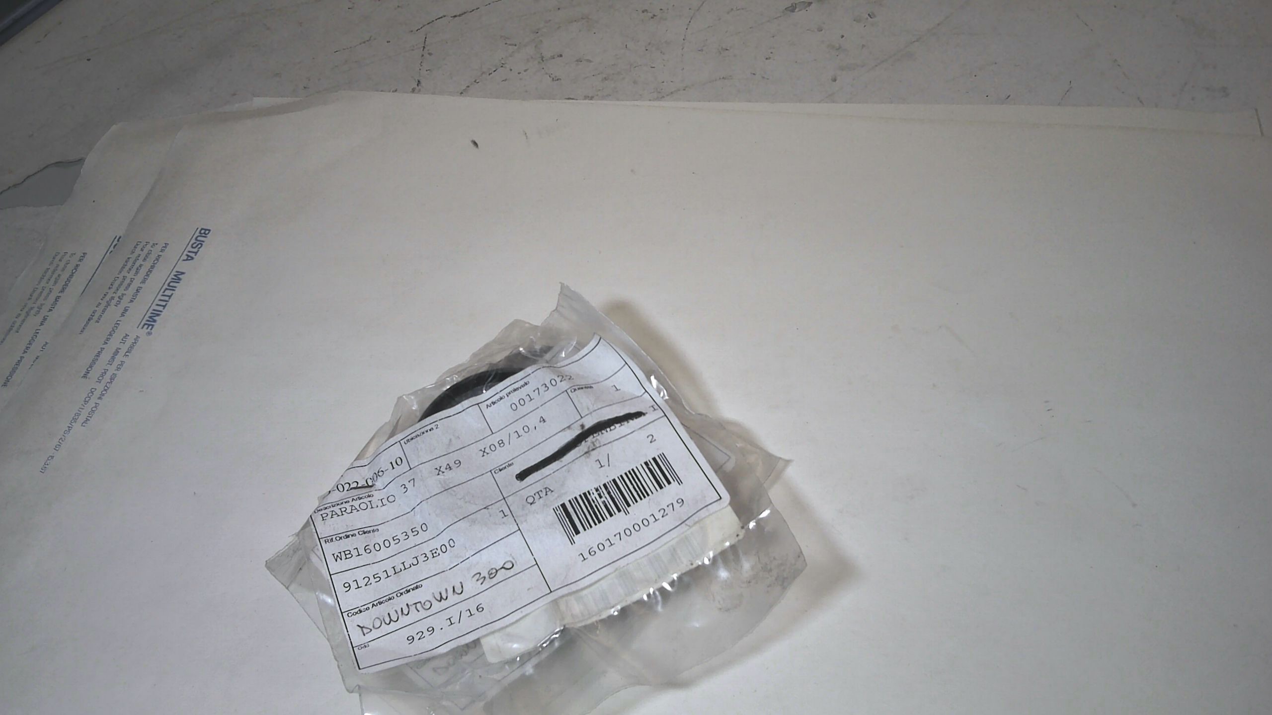 PARAOLIO FORCELLA 37 X 49 KYMCO 91251LLJ3E00 - immagine 2