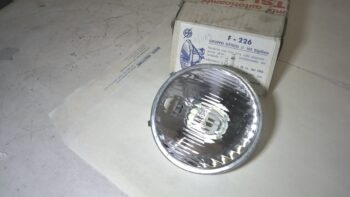 FANALE ANTERIORE VESPA PIAGGIO BOSATTA F 226