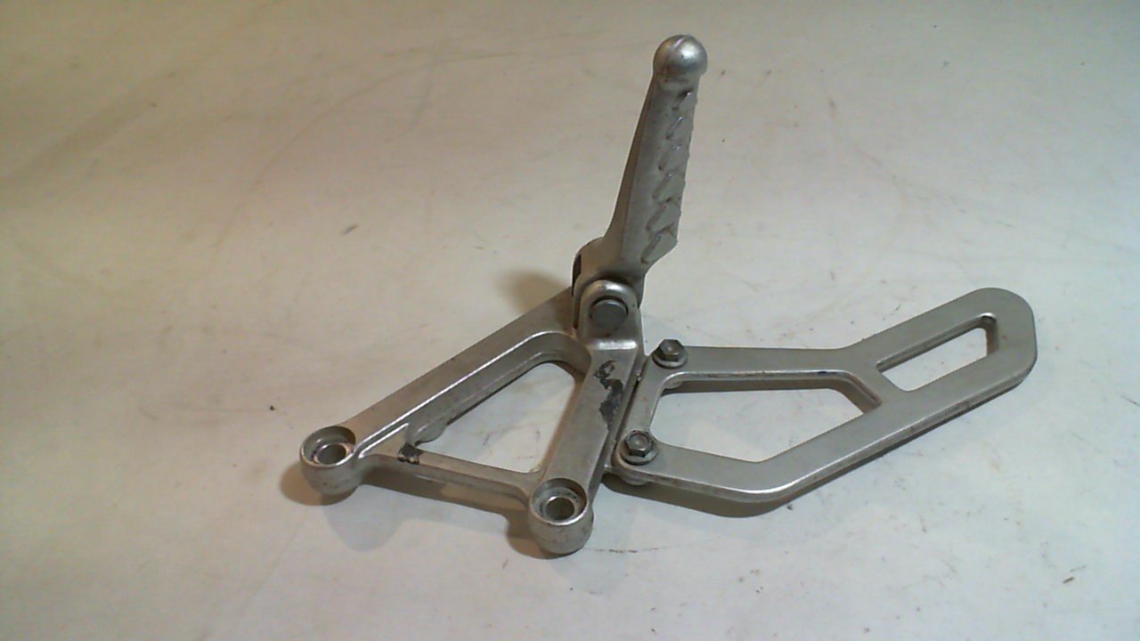 SUPPORTO DX PEDANA PILOTA APRILIA RSV - TUONO 1000 USATA