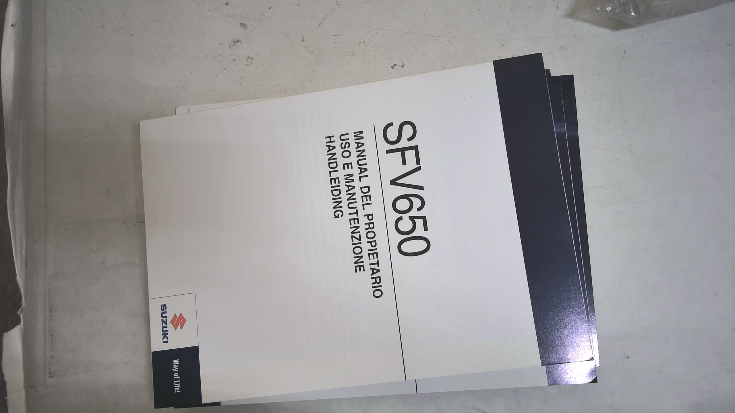 USO E MANUTENZIONE SFV650 SUZUKI 99011-44h50-SDE - immagine 3