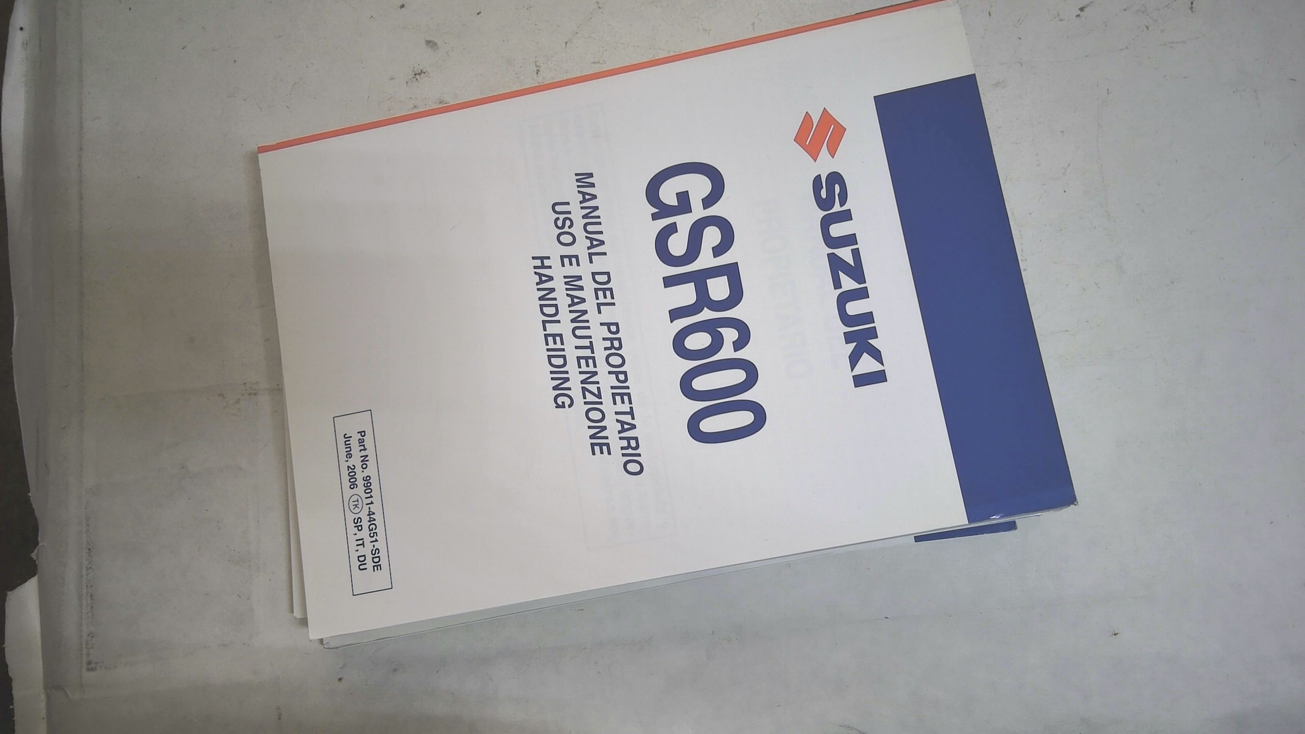 USO E MANUTENZIONE GSR600 SUZUKI 99011-44G51-SDE - immagine 2