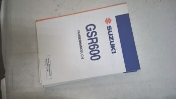 USO E MANUTENZIONE GSR600 SUZUKI 99011-44G51-SDE
