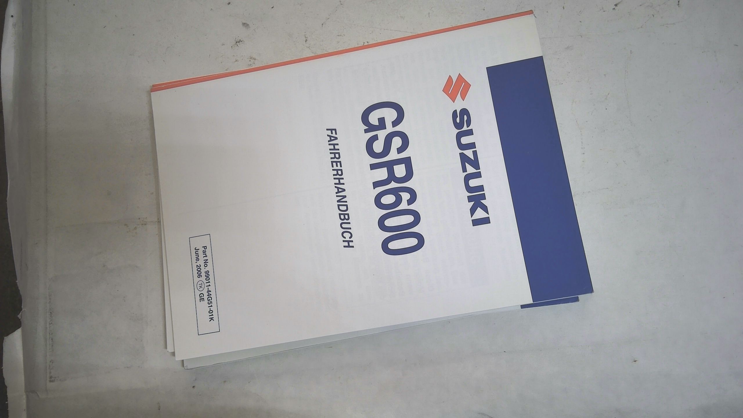 USO E MANUTENZIONE GSR600 SUZUKI 99011-44G51-SDE
