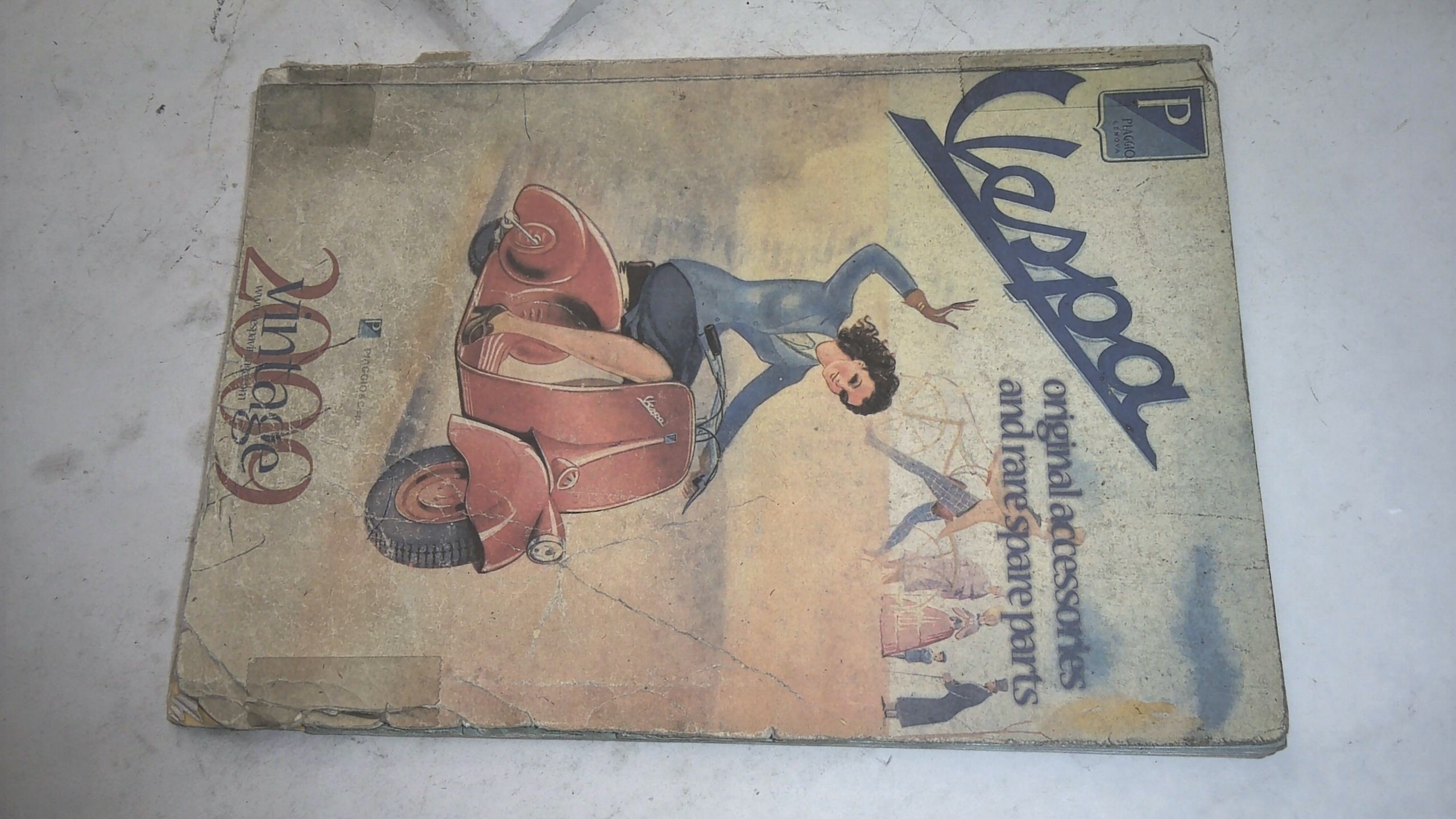 CATALOGO ACCESSORI E RARE PARTI DI RICAMBIO VESPA PIAGGIO EDIZIONE 2009
