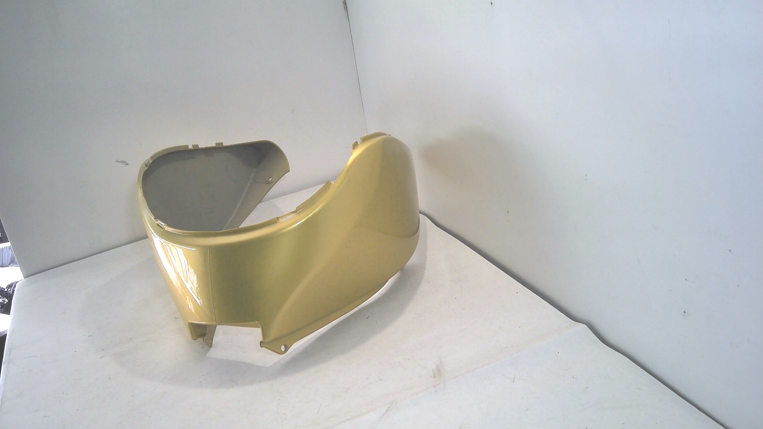 SCUDO SOTTOSELLA SCARABEO APRILIA AP8148283