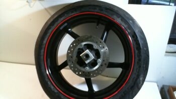 CERCHIO POSTERIORE YAMAHA YZF-R1 5VY253380098 USATO