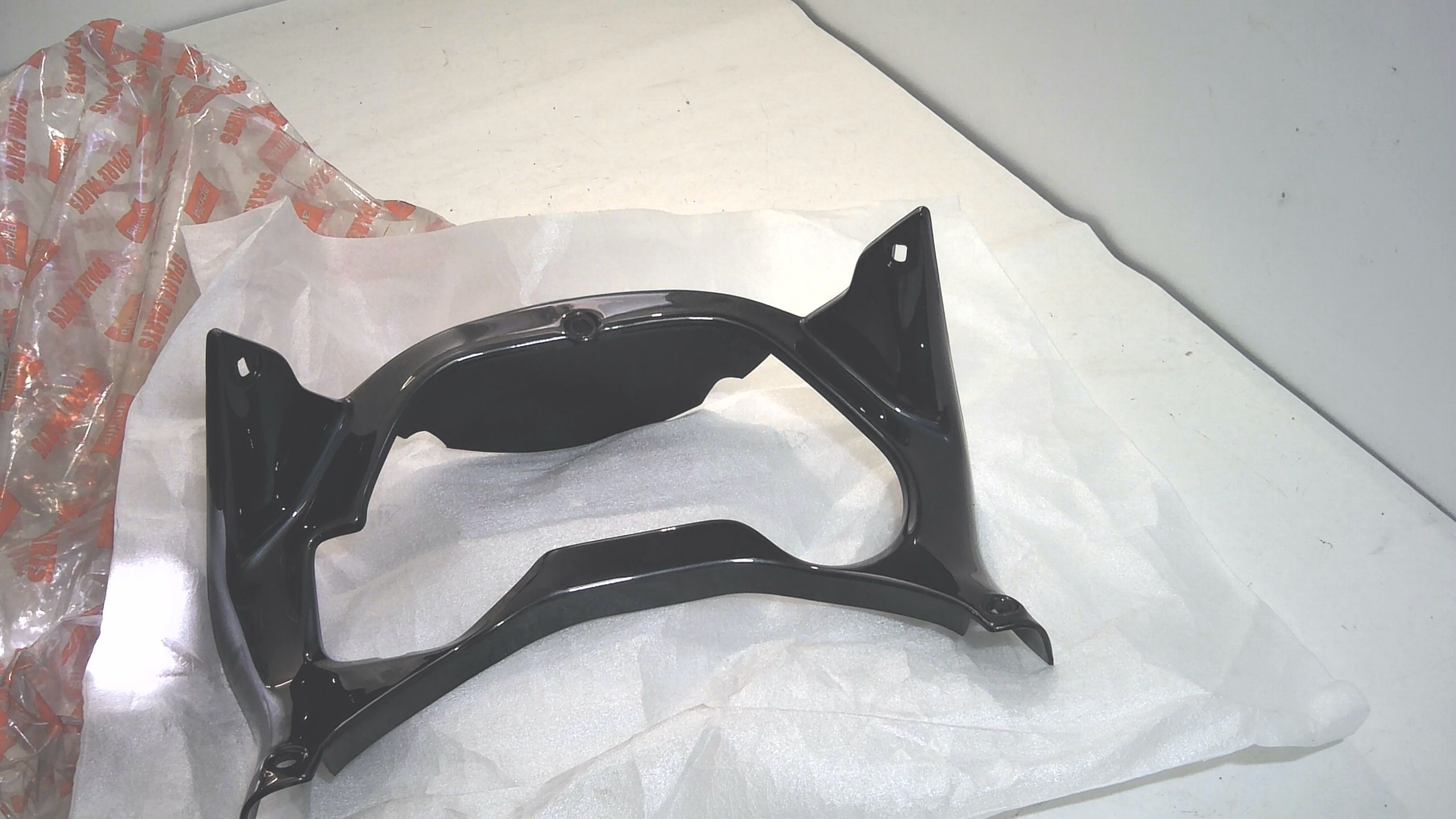 CHIUSURA CARENA PEGASO APRILIA AP8148721