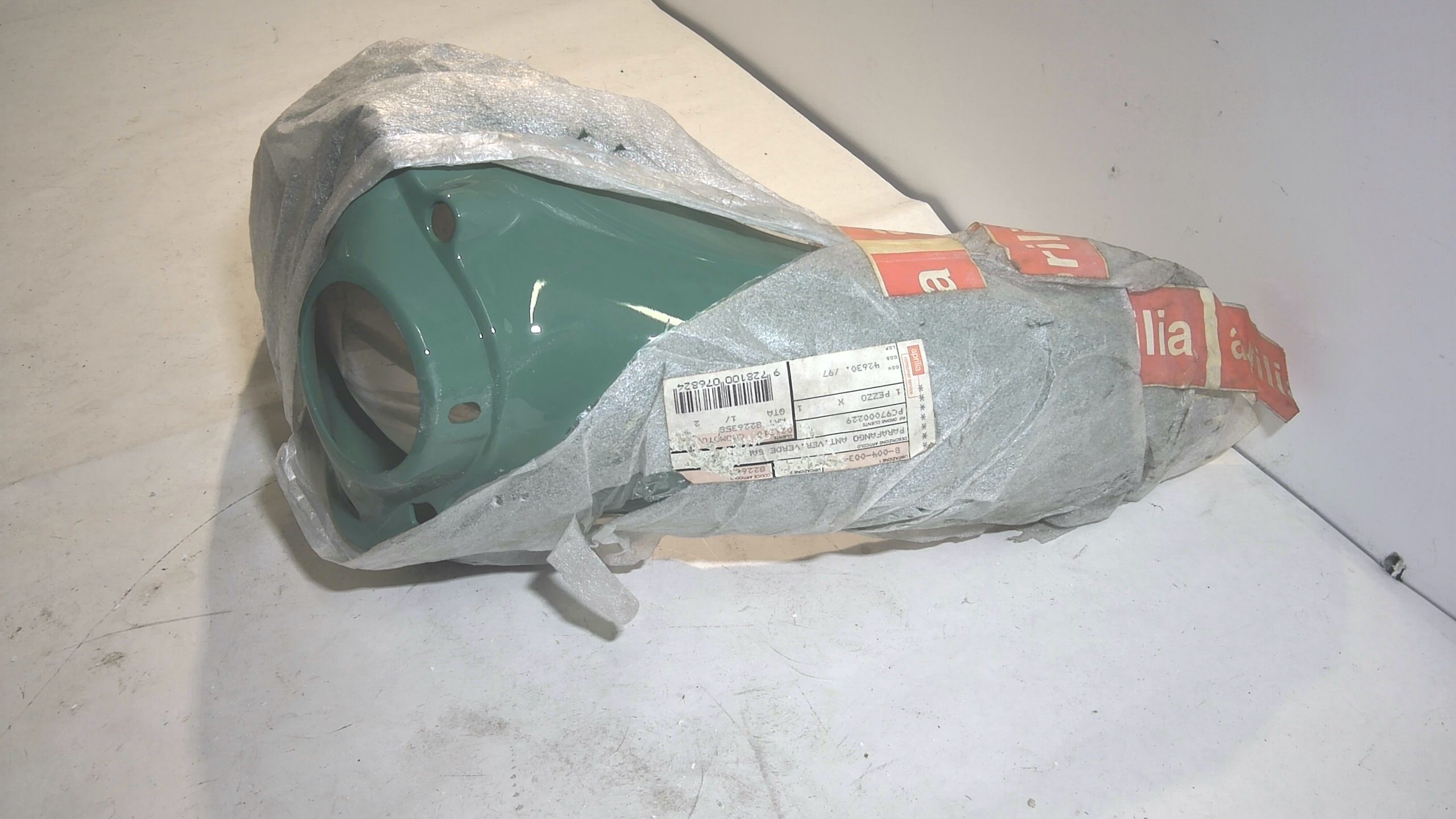 PARAFANGO ANT. SCARABEO APRILIA AP8226358 - immagine 3
