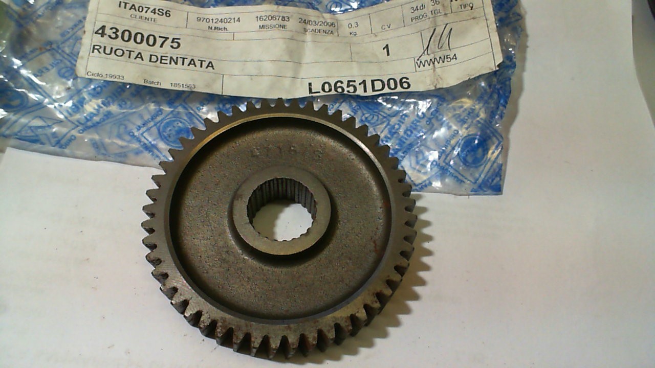 INGRANAGGIO ALBERO RUOTA POSTERIORE PIAGGIO VESPA ET2 PIAGGIO 4300075 - immagine 3