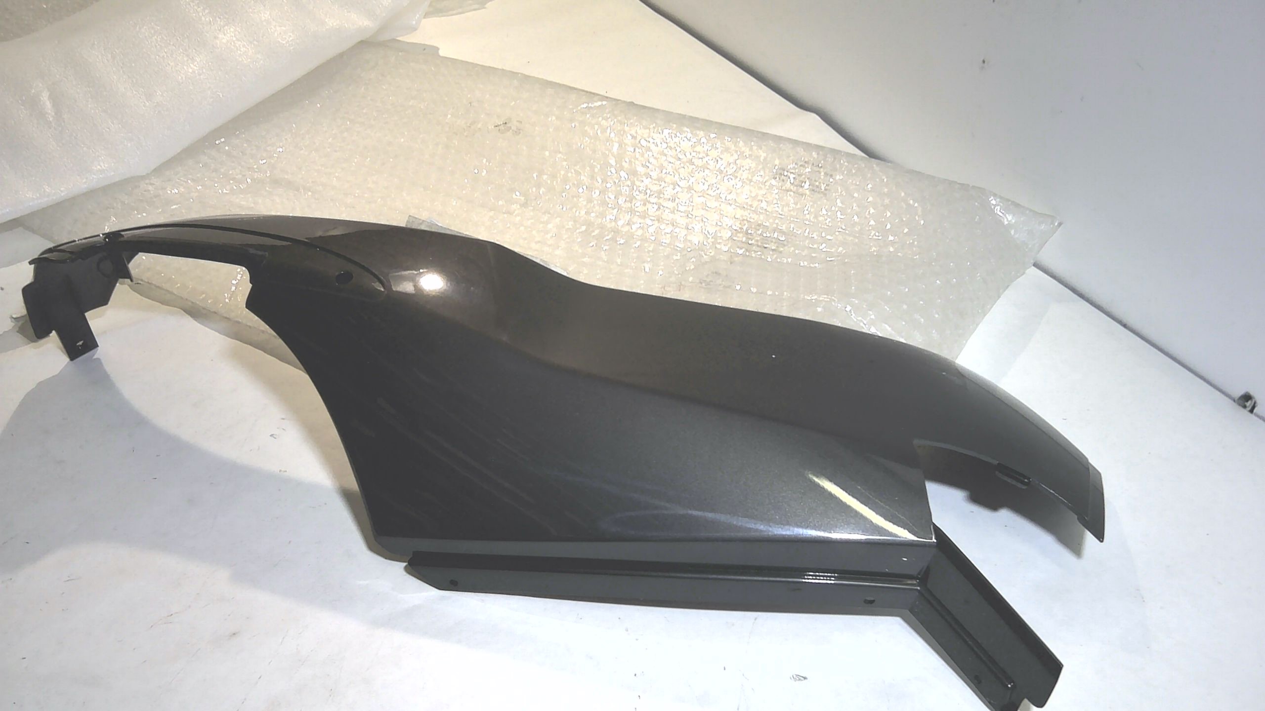 SCUDO ANTERIORE SX SCARABEO APRILIA JC483129200005Q