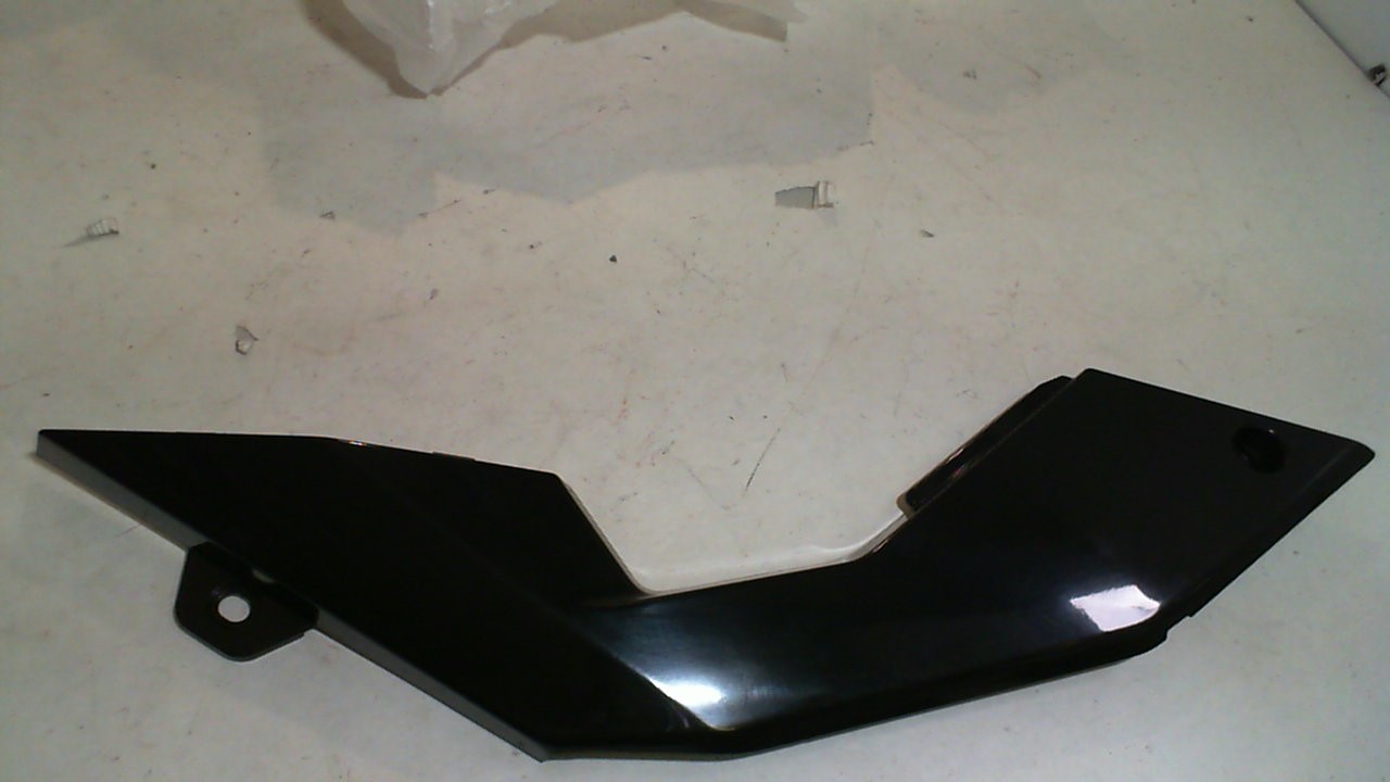 COPRIREGGISELLA SX RX SX 50 APRILIA AP861083 86108300W0N