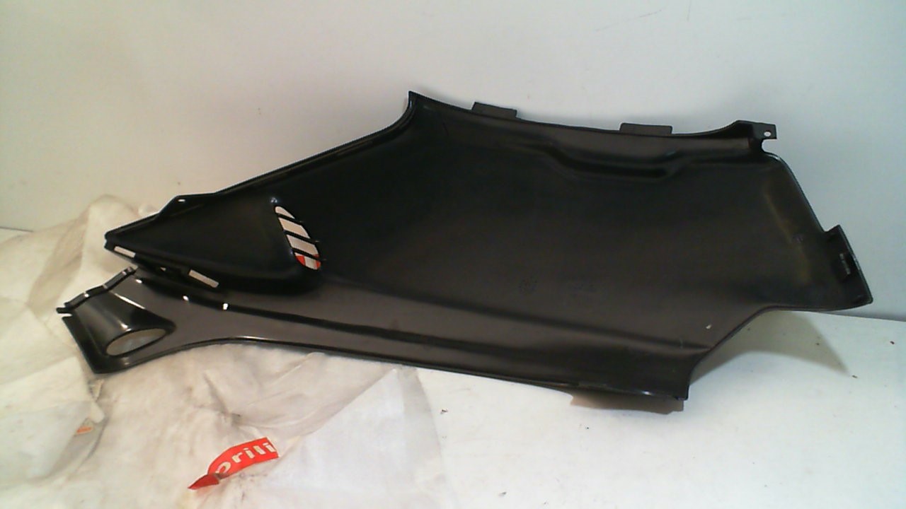 FIANCATA POSTERIORE DX AMICO APRILIA AP8231172 - immagine 3