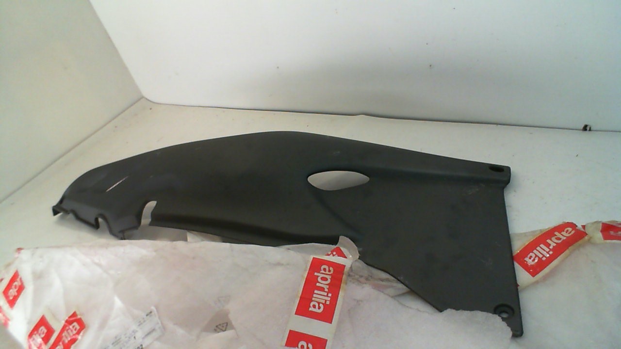 FIANCATINA SX PEGASO APRILIA AP8168279 usata