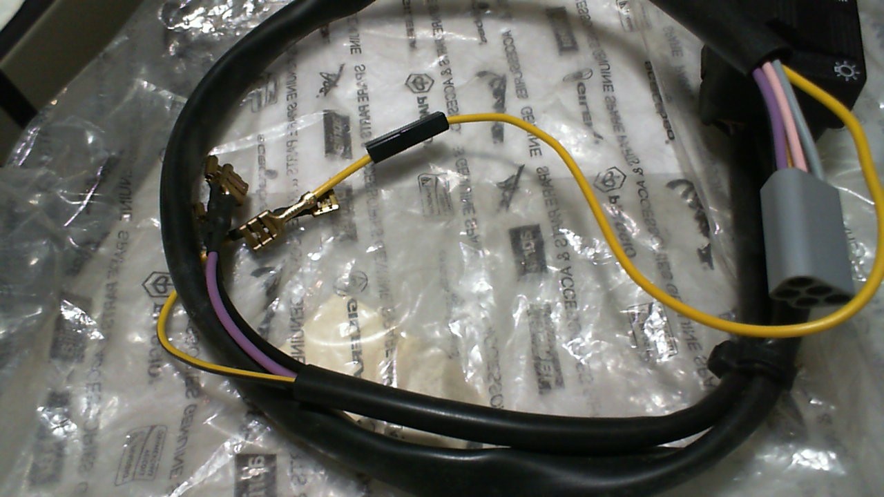 COMMUTATORE LUCI VESPA PIAGGIO 580936 - immagine 3