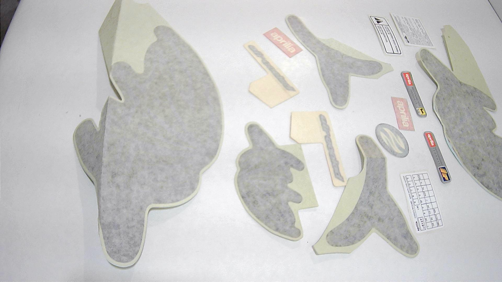 DECALDO SERIE RALLY 50 APRILIA AP8267058 - immagine 3