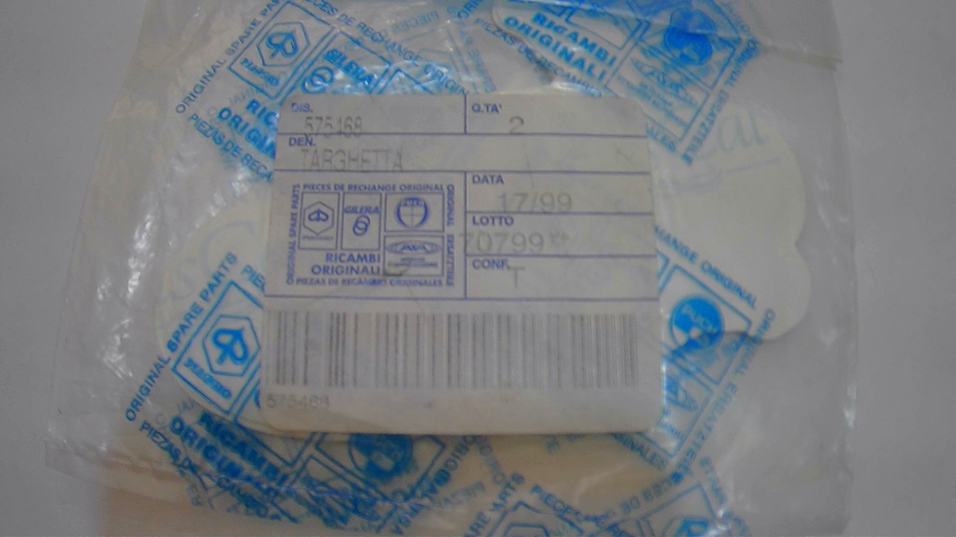 TARGHETTA LATERALE FREE PIAGGIO 575468 - immagine 3