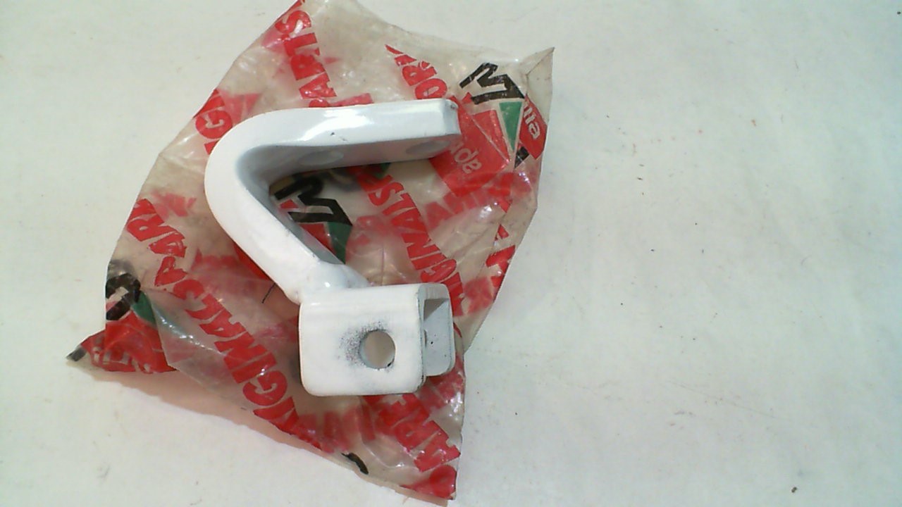 SUPPORTO PEDANA ANTERIORE SX TUAREG 125 APRILIA AP8132494
