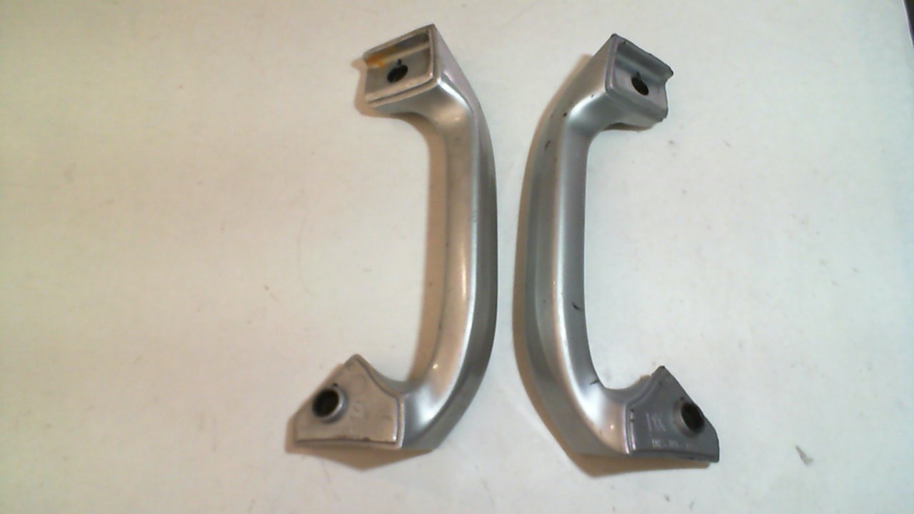 MANIGLIE PASSEGGERO SCARABEO 500 APRILIA 106303 USATE - immagine 3