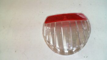 VETRO FANALE POSTERIORE SCARABEO APRILIA AP8127457 USATO