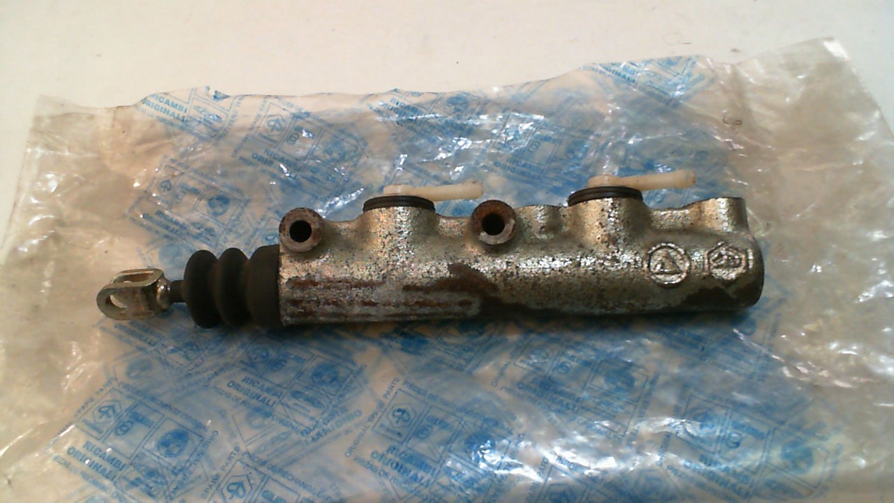 POMPA FRENO APE TM 703 PIAGGIO 249520-USATA - immagine 2