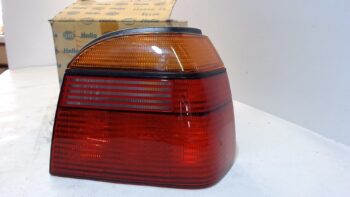 FANALE POSTERIORE DX STOP GOLF III VW HELLA 9EL 139 138-061