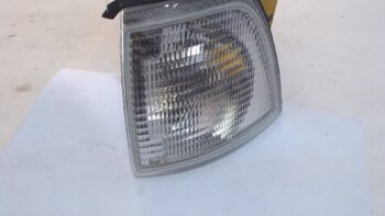 FRECCIA ANTERIORE SX AUDI 80 HELLA 9EL 141 605-011
